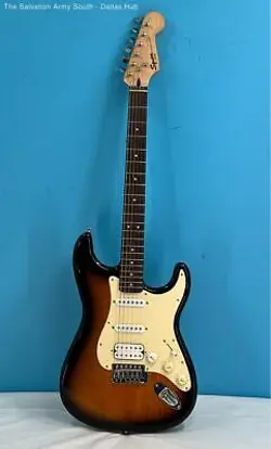 FENDER SQUIER BULLET STRAT NATURAL WOOD AND BLACK RH ELECTRIC GUITAR (TESTED)