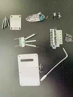 HARDWARE BRIDGE TREMOLO