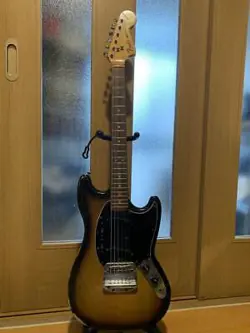 MADE BY FENDER MUSTANG 78