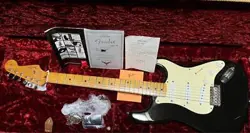 ELECTRIC GUITAR FENDER CUSTOM SHOP '98 MASTER GRADE '57 STRATOCASTER BLACK