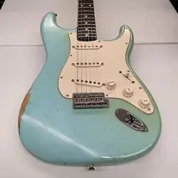 FENDER USA AMERICAN VINTAGE STRATCASTER USED ALDER BODY MAPLE NECK W/HARD CASE