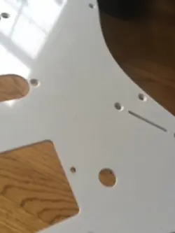 STRAT GUITAR PLY