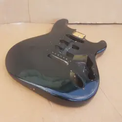 1985 FENDER STRATOCASTER BODY