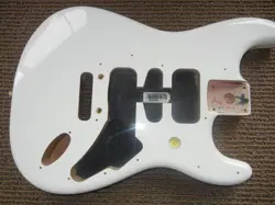 FENDER PLAYER STRATOCASTER STRAT BODY POLAR WHITE 2 PT BRIDGE MOUNT BEAUTY