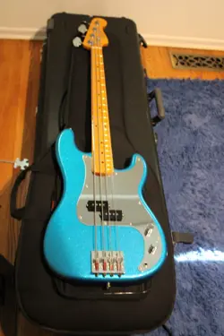 FENDER STEVE HARRIS ARTIST PRECISION BASS