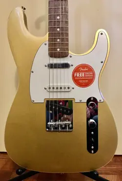 SQUIER BY FENDER PARANORMAL CUSTOM NASHVILLE STRATOCASTER GUITAR IN AZTEC GOLD