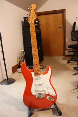 2024 SQUIER CLASSIC
