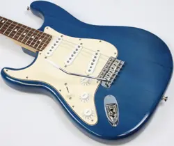2005 FENDER HIGHWAY ONE STRATOCASTER LEFT-HANDED ELECTRIC GUITAR, SAPPHIRE BLUE