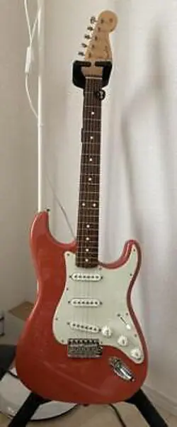 FENDER JAPAN ELECTRIC GUITAR MODEL MIJ TRADITIONAL Ⅱ60S STRATOCASTER RED USED