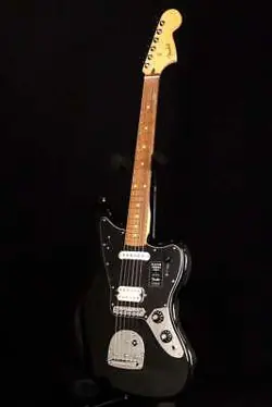 FENDER PLAYER SERIES JAGUAR BLACK PAU FERRO  S N MX22310927