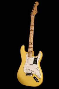 FENDER PLAYER SERIES STRATOCASTER BUTTERCREAM MAPLE  S N MX22221824