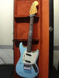 K253658243 USED ELECTRIC GUITAR WITH CASE FENDER MUSTANG VINTAGE