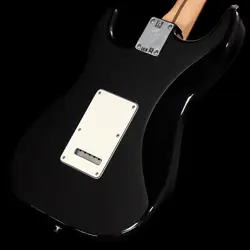 FENDER PLAYER SERIES STRATOCASTER BLACK PAU FERRO    3.58KG