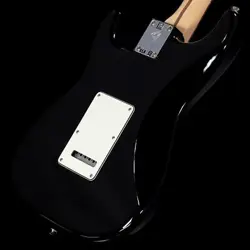 FENDER PLAYER SERIES STRATOCASTER HSS BLACK PAU FERRO BLACK 3.69KG