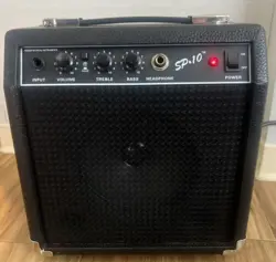FENDER SQUIER SP.10 PR 367 22WATT 120V 60HZ PORTABLE GUITAR AMPLIFIER