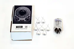 ELECTRONICS VINTAGE FENDER