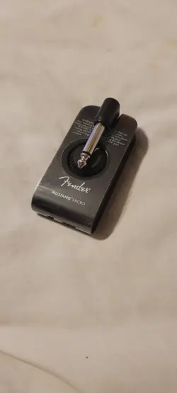 FENDER MUSTANG MICRO (GUITAR MODELING RECHARGEABLE HEADPHONE - BLACK)