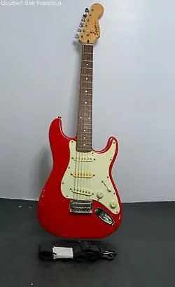 SQUIER BY FENDER MINI 6 STRING RIGHT HANDED ELECTRIC GUITAR AND GIG BAG