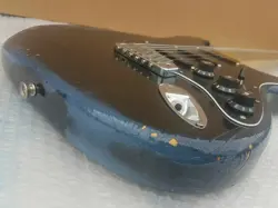 1982 FENDER STRATOCASTER