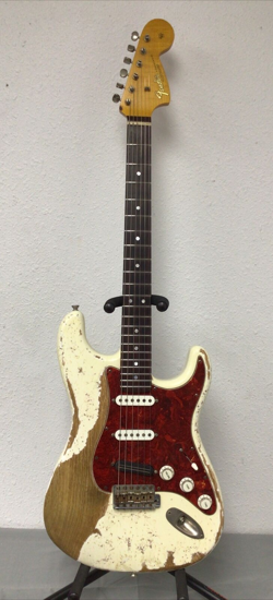 MJT FENDER STRATOCASTER HEAVY AGED RELIC ELECTRIC GUITAR