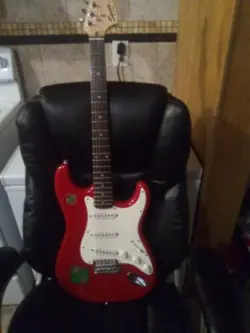 FENDER SQUIER AFFINITY STRAT LIPSTICK RED