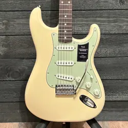 FENDER VINTERA II '60S STRATOCASTER ELECTRIC GUITAR