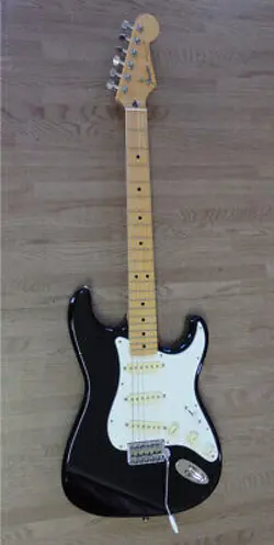 FENDER JAPAN ST43 ELECTRIC GUITAR