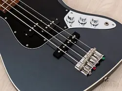 BASS GUITAR PJ