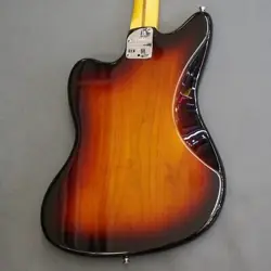 FENDER AMERICAN PROFESSIONAL II JAZZMASTER   3 COLOR SUNBURST