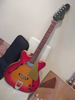 1966 FENDER CORONADO II SUNBURST HOLLOW BODY GUITAR, 177373