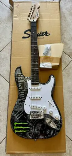 MONSTER ENERGY FENDER SQUIRE GUITAR RARE