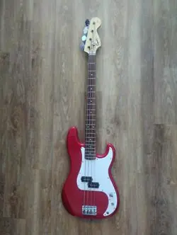 FENDER SQUIER PRECISION BASS (SBL012650)
