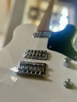 CABRONITA TELECASTER WHITE