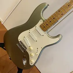 LS STRATOCASTER