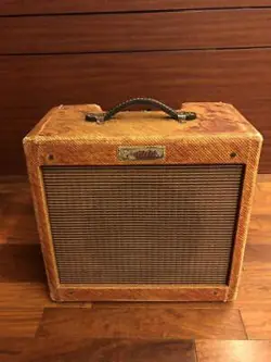 FENDER PRO JUNIOR  15W GUITAR AMPLIFIER AC100V JAPAN VER