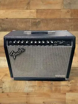 FENDER SVD-20CE VACUUM TUBE  GUITAR AMPLIFIER AC100V JAPAN VER