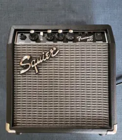 AMPLIFIER • FENDER