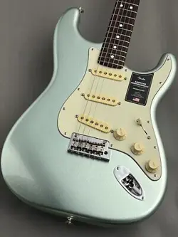FENDER AMERICAN PROFESSIONAL  STRATOCASTER MYSTIC SURF GREEN