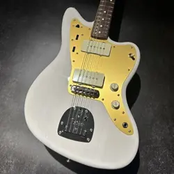 FENDER JAPAN HERITAGE 60S JAZZMASTER   WHITE BLONDE