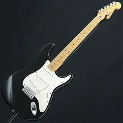 FENDER USED STRATOCASTER SQUIER SERIES BLACK SN.MN596960 ELECTRIC GUITAR
