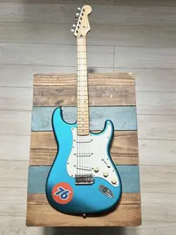 FENDER JAPAN ST-STD LAKE BRUSHED BLUE