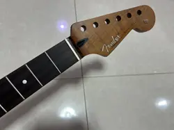22FRET ROSEWOOD STRAT