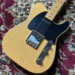 FENDER AMERICAN VINTAGE II 1951 TELECASTER BUTTERSCOTCH BLONDE 3.78KG