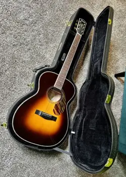 FENDER PARAMOUNT PO-220E ORCHESTRA ACOUSTIC-ELECTRIC GUITAR 3-COLOR SUNBURST