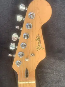 STRATOCASTER WITH SEYMOUR