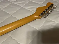 MODEL FENDER STRATOCASTER