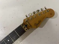 FUJIGEN MANUFACTURED STRATOCASTER