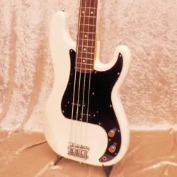 FENDER CLASSIC 70S PRECISION BASS USED ELECTRIC BASS