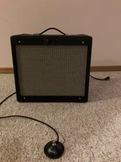 FENDER BLUES JUNIOR IV COMBO AMPLIFIER WITH COVER