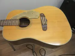 1960S ACOUSTIC GUITAR